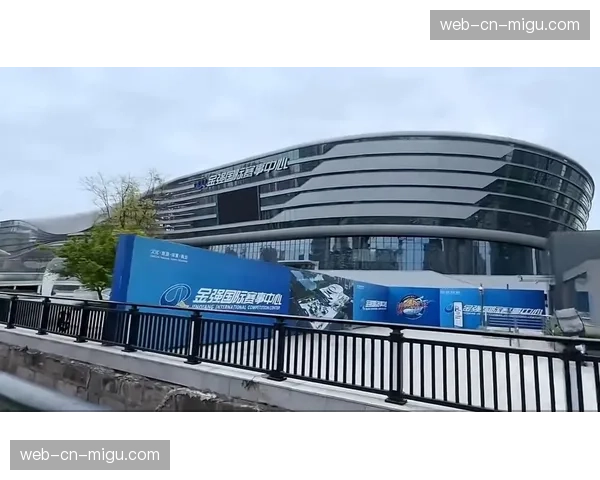 主场球馆升级训练中心，配备液氮冷舱以应对五月比赛后的高强度恢复
